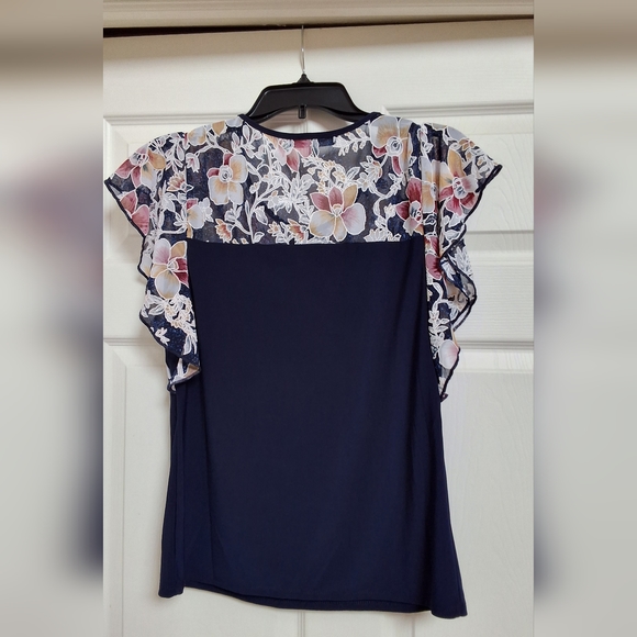 Liz McCoy, Small, Women's Butterfly Ruffled Lace Sleeve Top - Picture 4 of 7